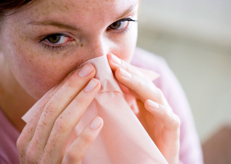 Non Riesco A Respirare Dal Naso Naso chiuso? Come respirare bene senza ricorrere ai farmaci - Benessere