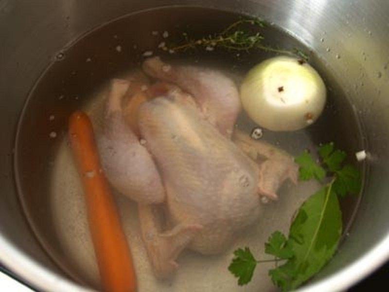 brodo di pollo