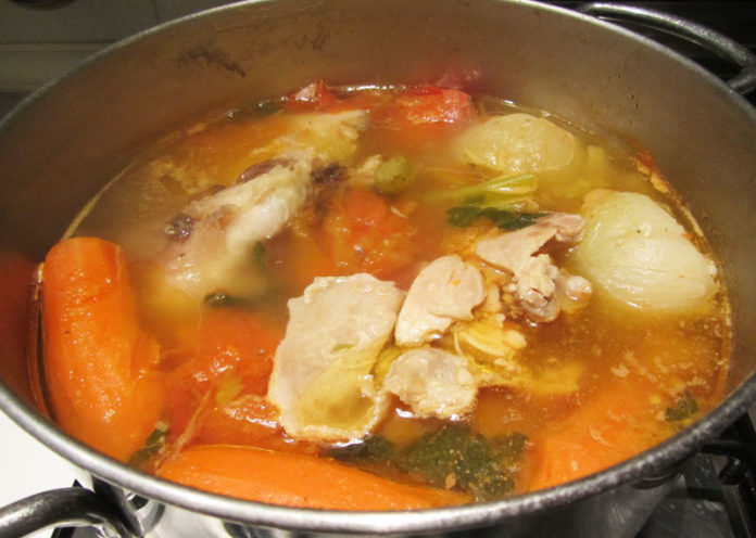 brodo di pollo