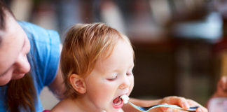 Un uovo al giorno ai bambini migliora lo sviluppo di fisico e mente