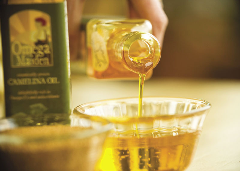Olio di Camelina, ricco di omega3 e depurativo del fegato