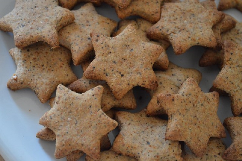 biscotti con semi di canapa