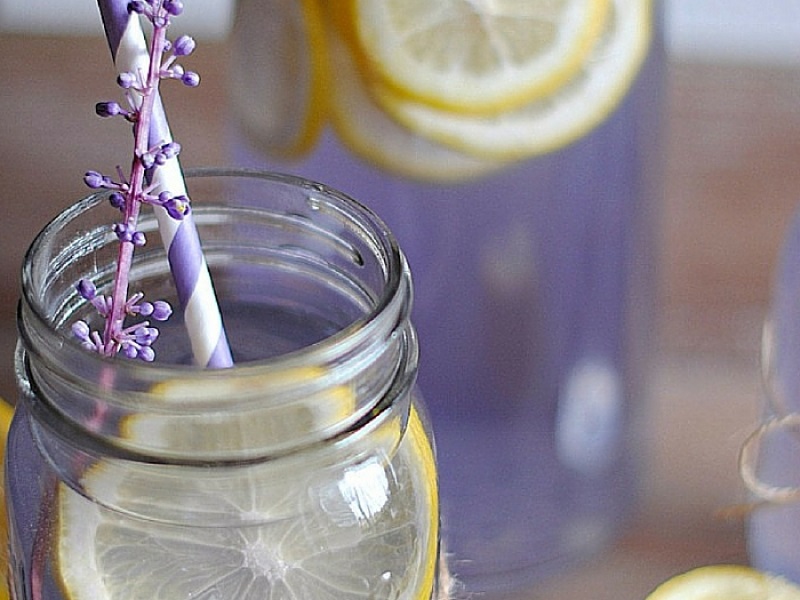 limonata alla lavanda