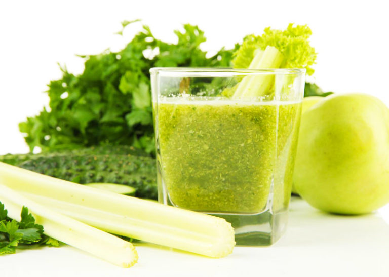 Frullato e infuso di sedano ideale per depurare i reni - Benessere