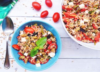 Pranzo al mare: ecco i cibi migliori da portare in spiaggia