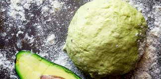 Pasta frolla con avocado