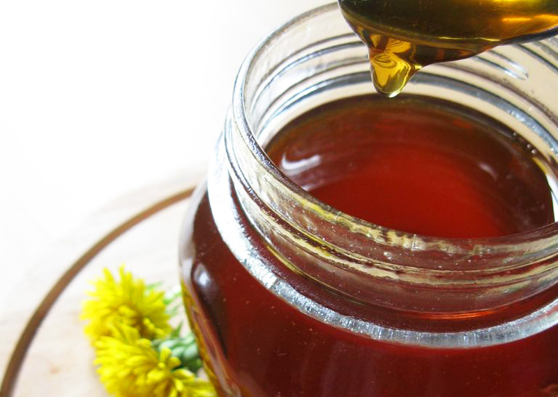 Miele vegano al tarassaco "fai da te" (senza l'impiego delle api)