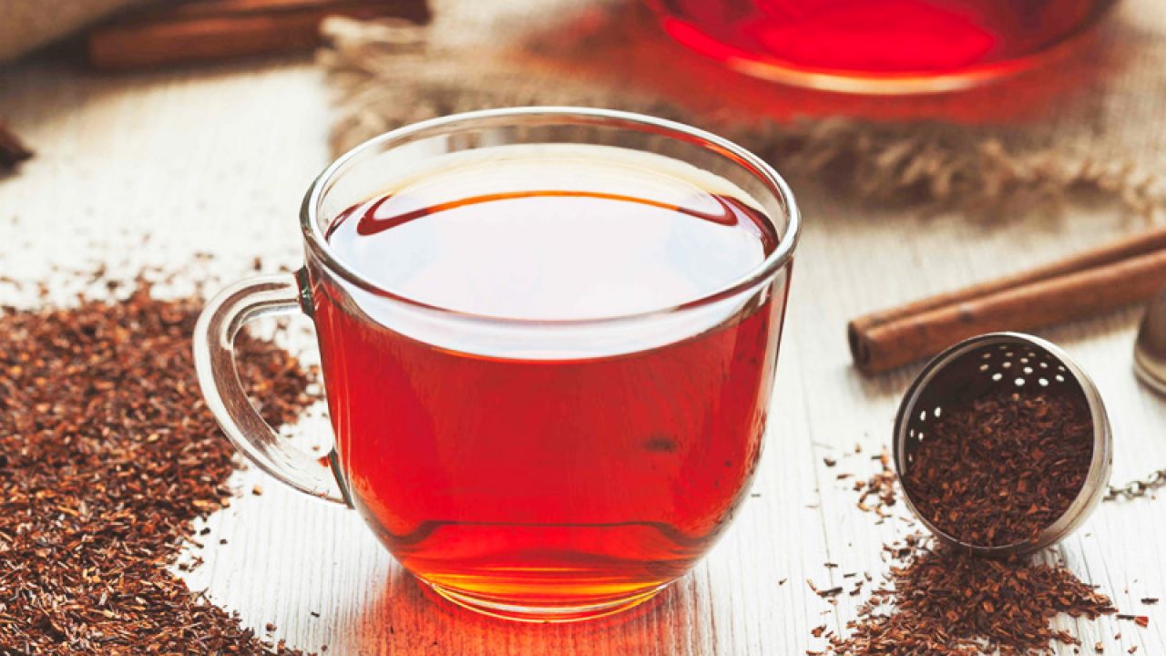 il te verde contiene teina e caffeina