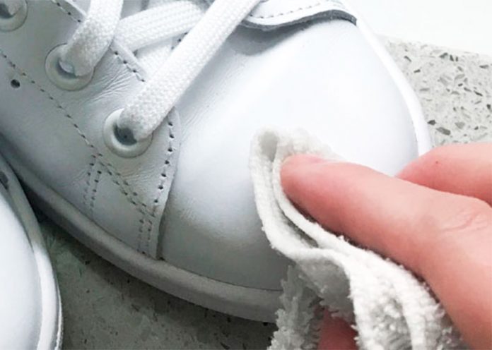 3 rimedi fai da te per pulire le sneackers bianche