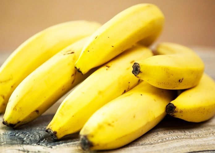 Banana gialla, marrone o verde? Ecco quando è meglio mangiarla