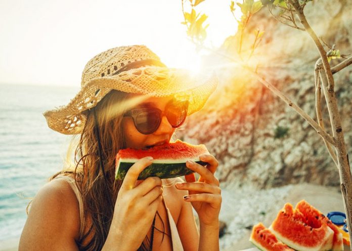 5 cibi indispensabili per un'abbronzatura 5 cibi indispensabili per un'abbronzatura