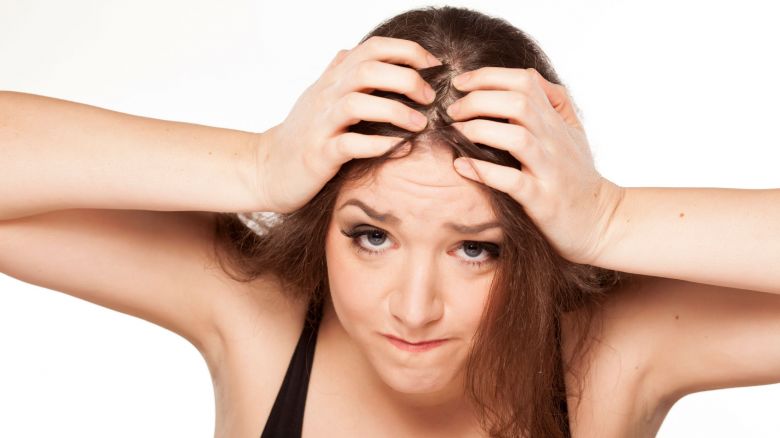 vitamina b12 per i capelli