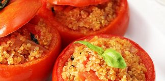 Pomodori ripieni al bulgur aromatizzati alla curcuma