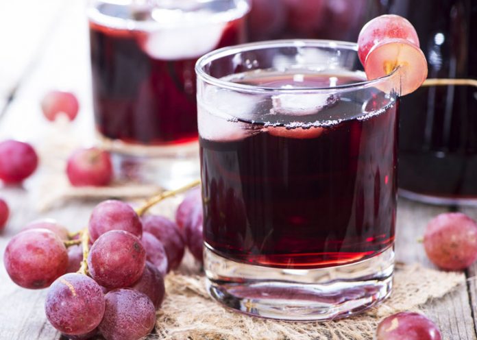 Succo d'uva: bevanda super-benefica e come preparala a casa