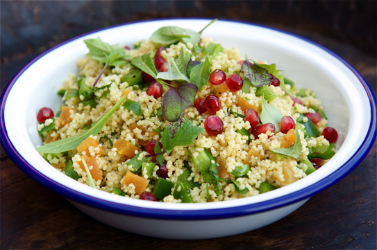 piatto di cous cous con melagrana