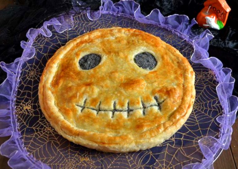 Torta salata vegetariana alla zucca... di Halloween ...