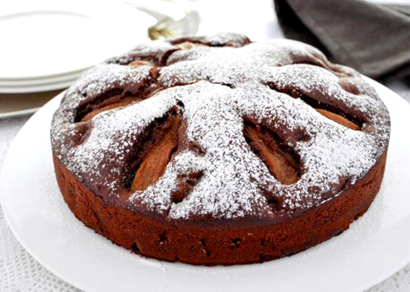 Torta vegan di pere e cioccolato fondente