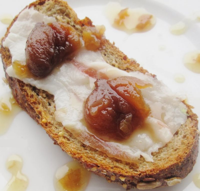 crostini con castagne