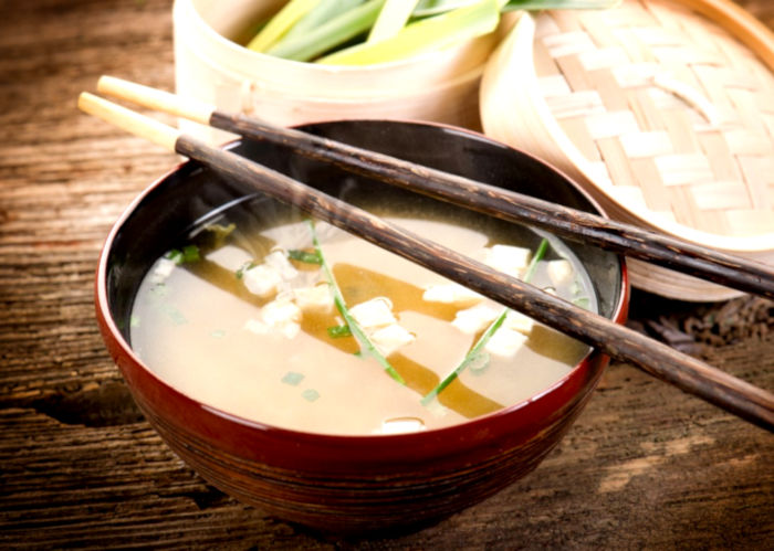 zuppa di miso, alimento fermentato