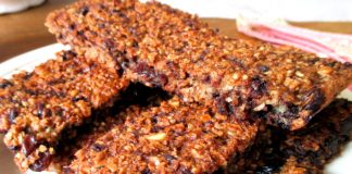 Croccante di Natale "fai da te": light e proteico con la quinoa