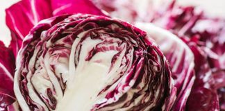 Dieta del radicchio per perdere peso, sgonfiare la pancia e ripulire il colon