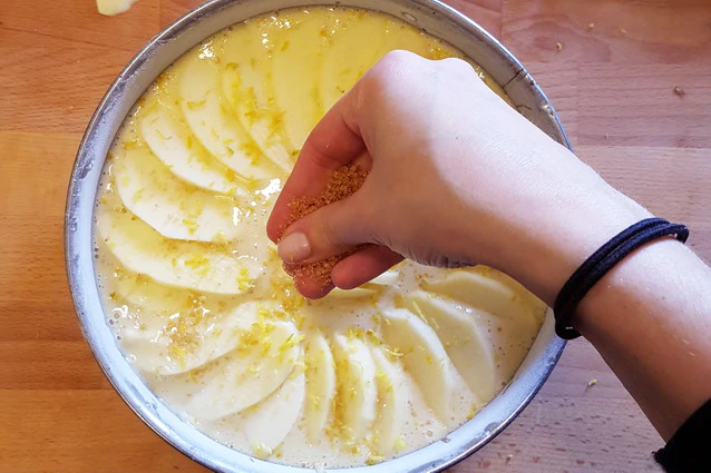 preparazione torta di mele