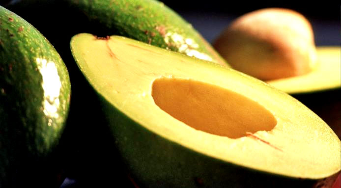 3 trucchi sperimentati per far maturare l'avocado in poche ore