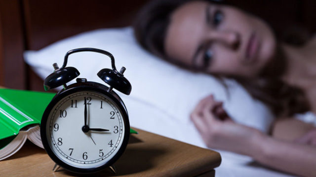 Insonnia e disturbi del sonno: ecco i migliori rimedi naturali