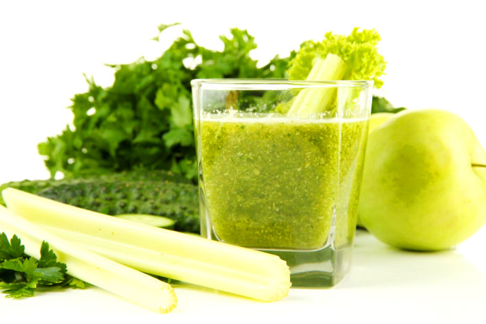 Cibi migliori da mangiare crudi e quelli invece da evitare