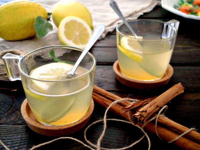 Acqua, limone e cannella per dimagrire gradualmente (ma in modo definitivo)