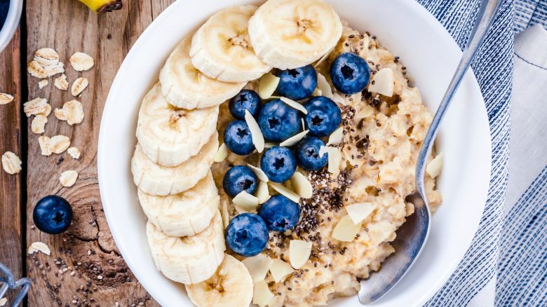 Cereali nel latte o nello yogurt prima di andare a dormire