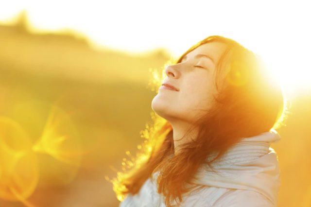 Vitamina D, ecco la dose giornaliera di sole che ci serve (in base alle stagioni)