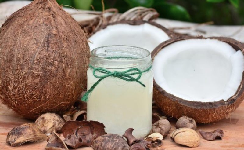 Olio di cocco: ricette beauty fai da te per viso, corpo e 
